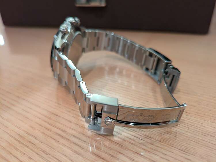 ロレックス デイトナ 116500LN（高級時計）の商品画像 - 査定依頼日：2024年12月11日 - 最高査定価格：3,700,000円