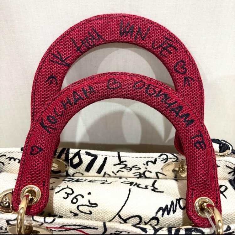 ディオール  （ブランドバッグ）の商品画像 - 査定依頼日：2026年4月6日 - 最高査定価格：240,000円