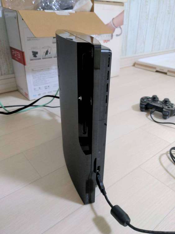 PS3 CECH-2000A（ゲーム機本体・ゲームソフト）の商品画像 - 査定依頼日：2023年2月10日 - 最高査定価格：6,000円