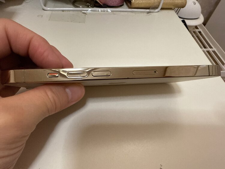 14pro256（スマホ）の商品画像 - 査定依頼日：2025年5月3日 - 最高査定価格：62,000円