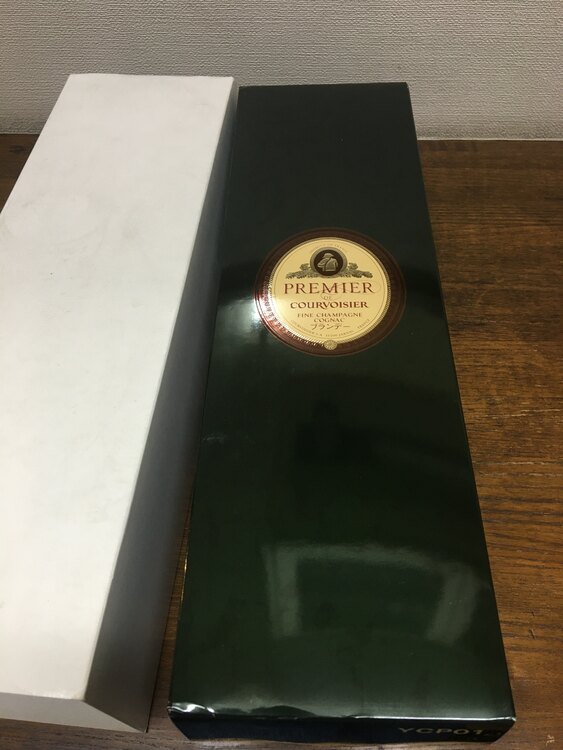 ブランデー クルボアジェ （お酒）の商品画像 - 査定依頼日：2025年5月19日 - 最高査定価格：15,000円