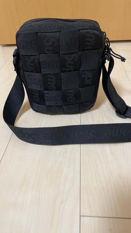Supreme Woven Shoulder Bag "Black" (24SS（古着・ファッション）の商品画像 - 査定依頼日：2025年6月15日 - 最高査定価格：5,200円
