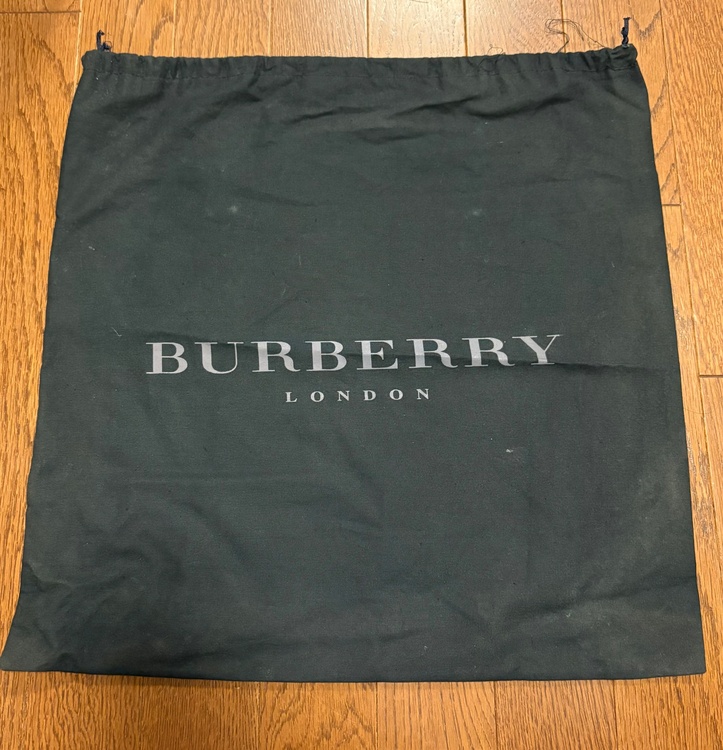 その他 バーバリー（ブランドバッグ）の商品画像 - 査定依頼日：2026年6月23日 - 最高査定価格：30,000円