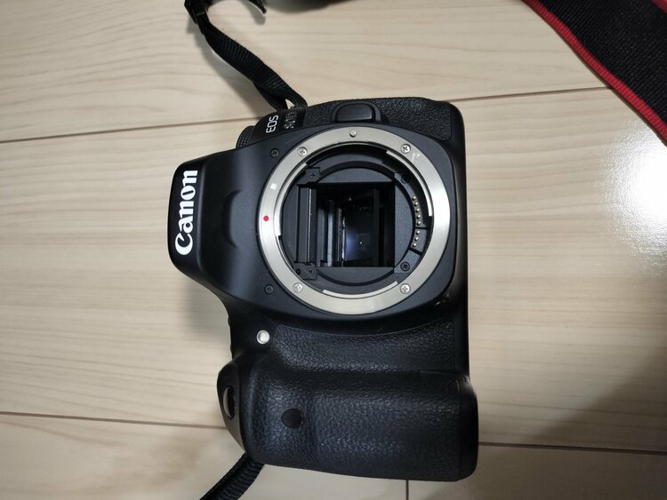 EOS80D（カメラ）の商品画像 - 査定依頼日：2026年2月2日 - 最高査定価格：40,000円