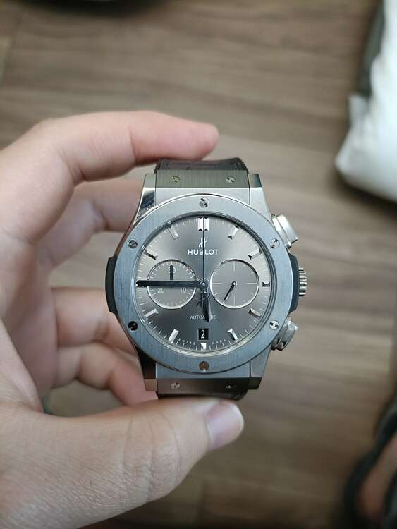 ウブロ クラシックフュージョン 7070（高級時計）の商品画像 - 査定依頼日：2025年3月16日 - 最高査定価格：750,000円