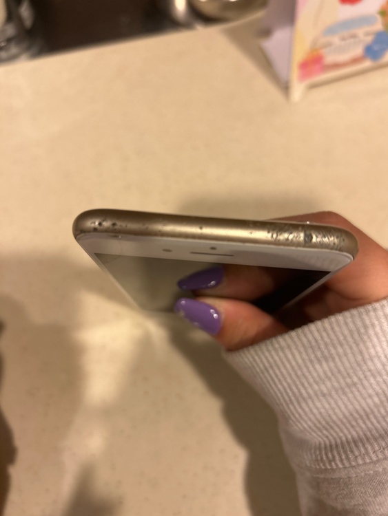 iPhone X S（スマホ）の商品画像 - 査定依頼日：2026年3月2日 - 最高査定価格：6,000円