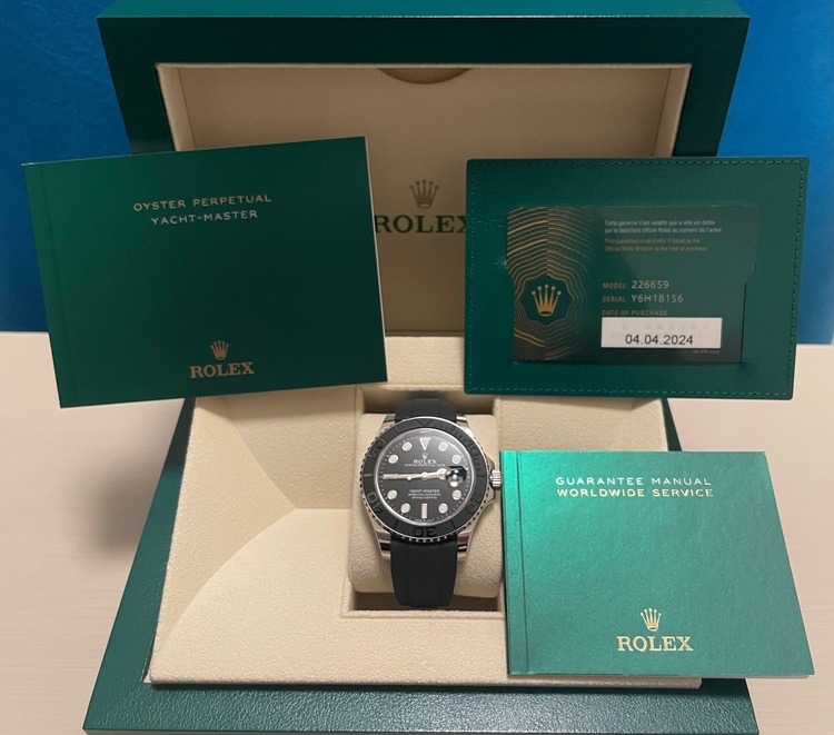 ロレックス ヨットマスター 22665（高級時計）の商品画像 - 査定依頼日：2025年11月18日 - 最高査定価格：4,400,000円