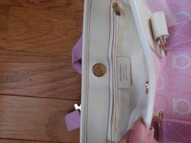 その他 コーチ （ブランドバッグ）の商品画像 - 査定依頼日：2026年3月15日 - 最高査定価格：2,000円