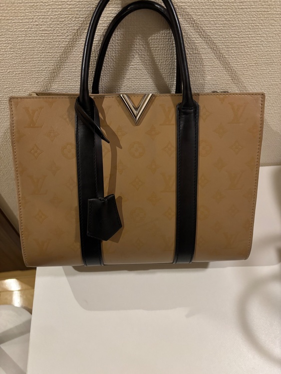 ブェリートート（ブランドバッグ）の商品画像 - 査定依頼日：2026年6月9日 - 最高査定価格：90,000円