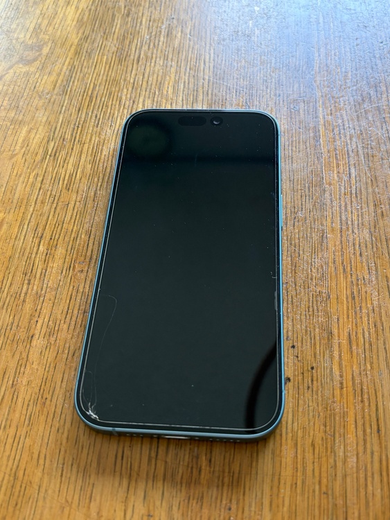 iPhone iPhone 16 128GB SIMフリー（スマホ）の商品画像 - 査定依頼日：2026年6月29日 - 最高査定価格：80,000円