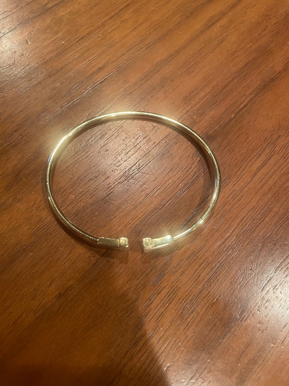 Tワイヤーブレスレット（金・貴金属）の商品画像 - 査定依頼日：2025年8月11日 - 最高査定価格：180,000円