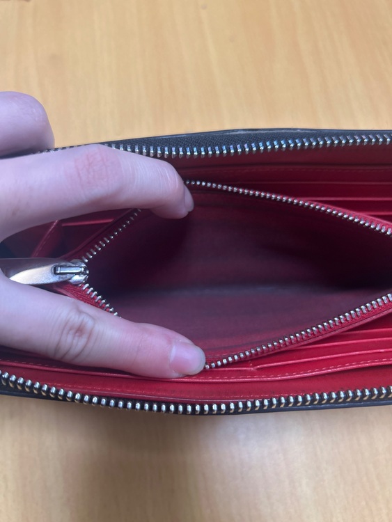 3195121（古着・ファッション）の商品画像 - 査定依頼日：2025年8月21日 - 最高査定価格：5,500円