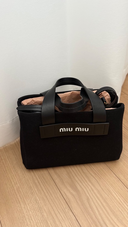 ハンドバッグ（ブランドバッグ）の商品画像 - 査定依頼日：2025年8月22日 - 最高査定価格：21,000円