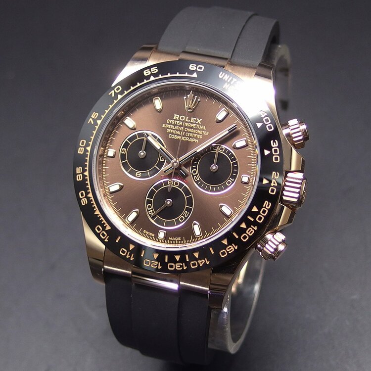 デイトナ　チョコレート文字盤　金無垢（高級時計）の商品画像 - 査定依頼日：2026年2月5日 - 最高査定価格：7,100,000円