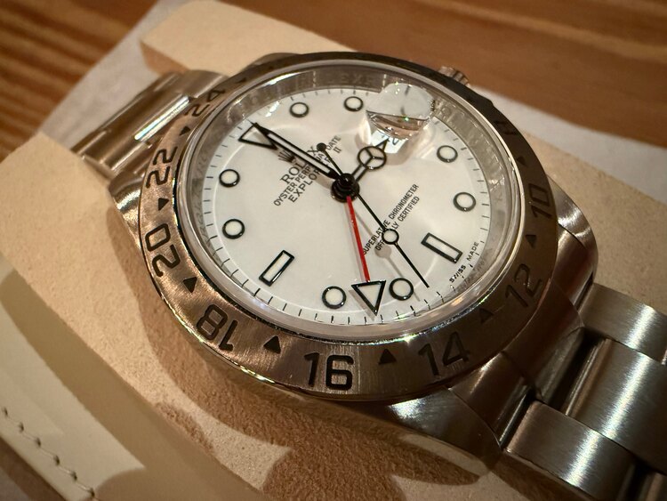 ロレックス エクスプローラー 1657（高級時計）の商品画像 - 査定依頼日：2025年4月22日 - 最高査定価格：1,050,000円