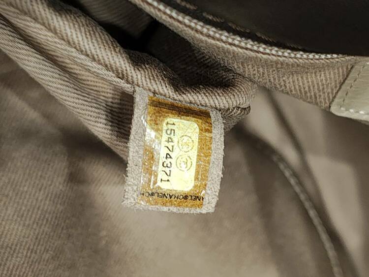 チェーンショルダー　ターンロック　ラムスキン（ブランドバッグ）の商品画像 - 査定依頼日：2026年5月8日 - 最高査定価格：200,000円