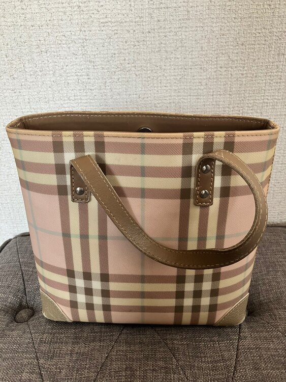 ピンクチェック　トートバック（ブランドバッグ）の商品画像 - 査定依頼日：2025年4月29日 - 最高査定価格：20,000円