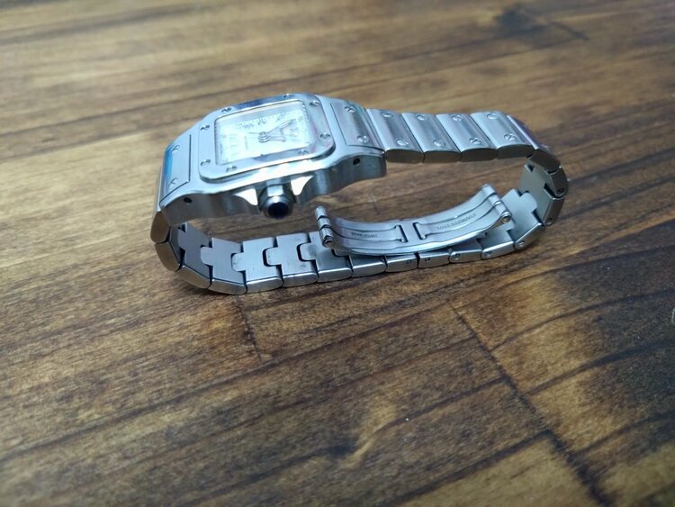 カルティエ サントス 2423（高級時計）の商品画像 - 査定依頼日：2026年3月9日 - 最高査定価格：550,000円