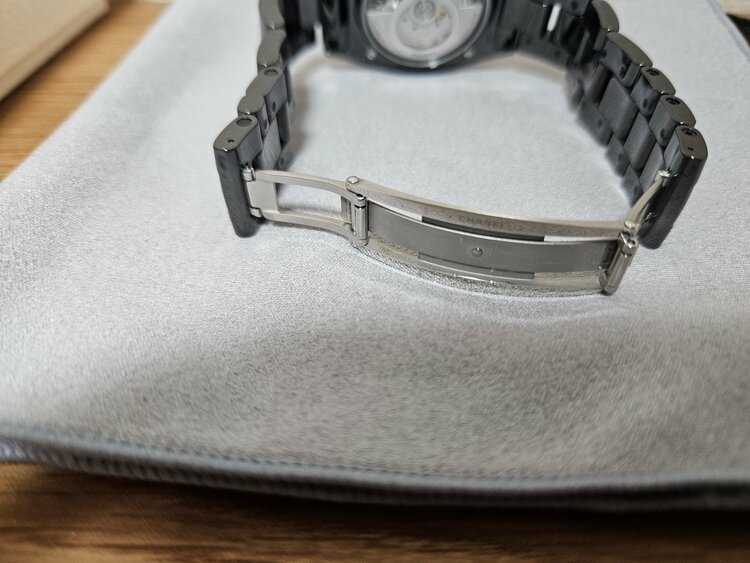 J12（古着・ファッション）の商品画像 - 査定依頼日：2026年7月26日 - 最高査定価格：400,000円