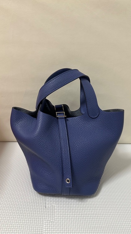 ピコタンロック18（ブランドバッグ）の商品画像 - 査定依頼日：2025年10月5日 - 最高査定価格：380,000円