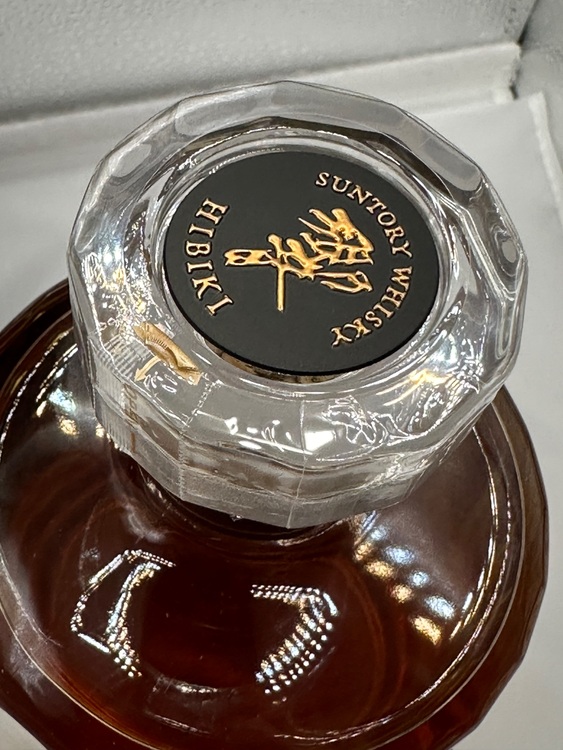 サントリー響21年（お酒）の商品画像 - 査定依頼日：2025年6月17日 - 最高査定価格：66,000円