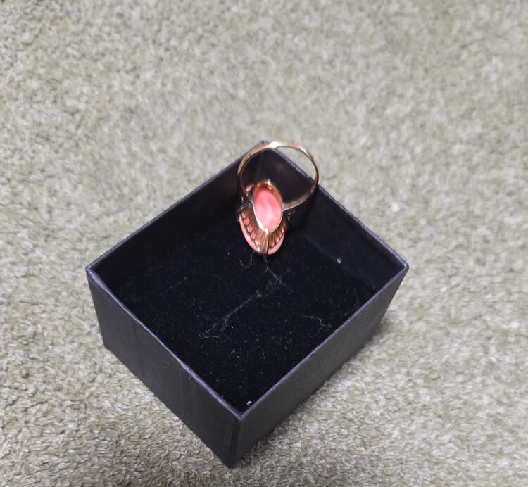 珊瑚のリング（金・貴金属）の商品画像 - 査定依頼日：2025年10月30日 - 最高査定価格：35,000円