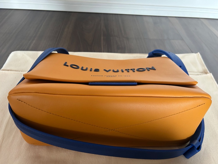 斜めがけバッグ（ブランドバッグ）の商品画像 - 査定依頼日：2026年1月28日 - 最高査定価格：400,000円