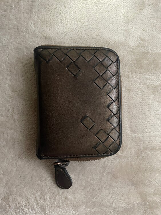 ボッテガ・ヴェネタ  （ブランドバッグ）の商品画像 - 査定依頼日：2025年4月3日 - 最高査定価格：5,000円