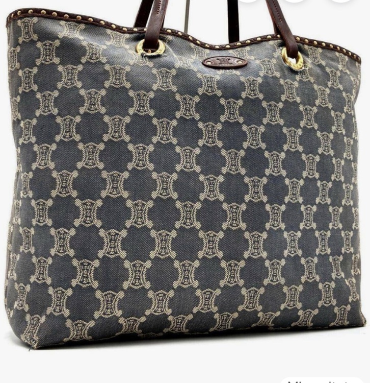 トートーバック（ブランドバッグ）の商品画像 - 査定依頼日：2025年12月22日 - 最高査定価格：50,000円