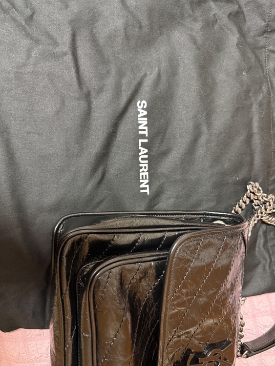 イブサンローラン  （ブランドバッグ）の商品画像 - 査定依頼日：2025年10月1日 - 最高査定価格：160,000円