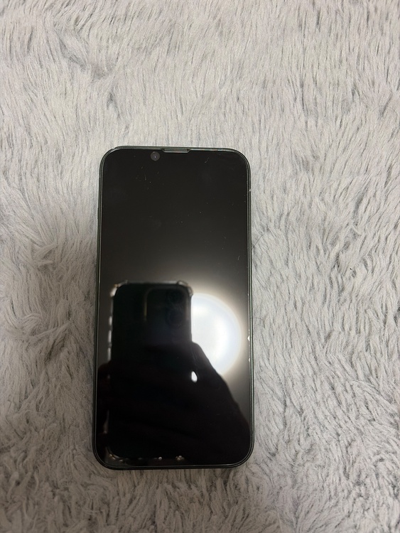iPhone iPhone 13 128GB docomo（スマホ）の商品画像 - 査定依頼日：2026年7月6日 - 最高査定価格：33,000円