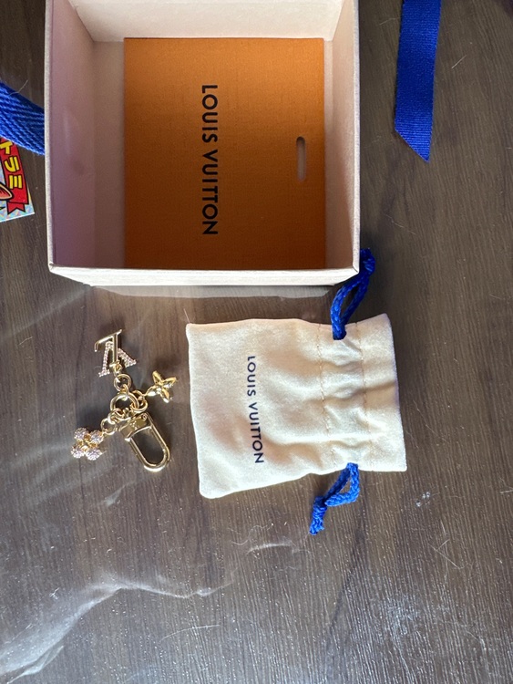 ビトン（金・貴金属）の商品画像 - 査定依頼日：2025年7月8日 - 最高査定価格：30,000円