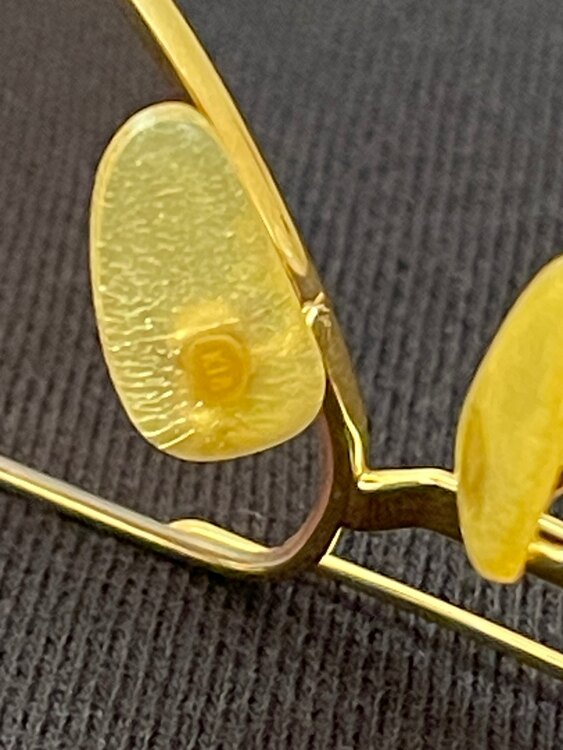 K18 フレーム眼鏡（金・貴金属）の商品画像 - 査定依頼日：2025年5月27日 - 最高査定価格：350,000円