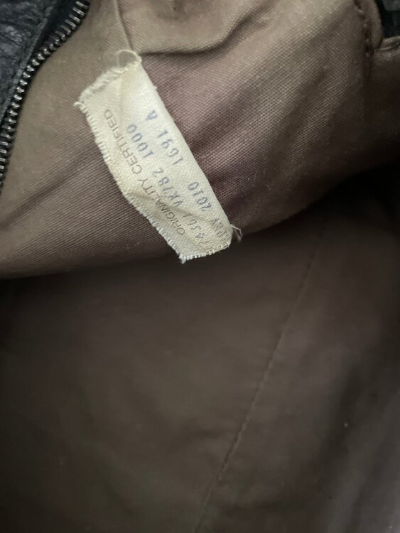 ボッテガ・ヴェネタ  （ブランドバッグ）の商品画像 - 査定依頼日：2025年4月25日 - 最高査定価格：22,000円