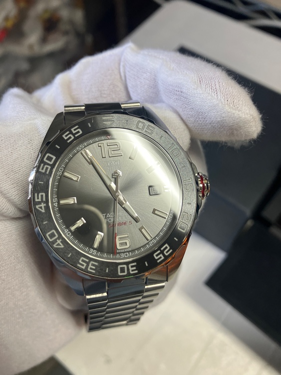 フォーミュラ1キャリバー5（高級時計）の商品画像 - 査定依頼日：2026年1月6日 - 最高査定価格：140,000円