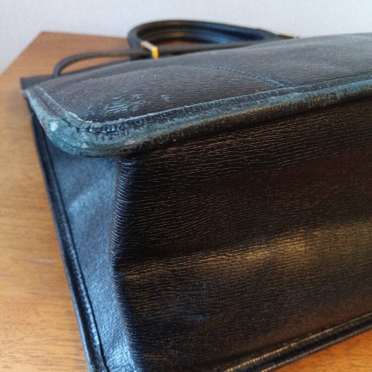 グッチ  （ブランドバッグ）の商品画像 - 査定依頼日：2026年1月11日 - 最高査定価格：30,000円