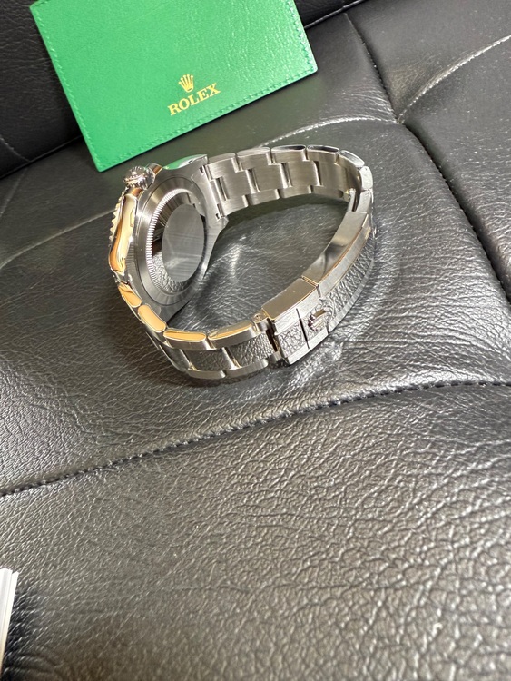 ロレックス ヨットマスター 12662（高級時計）の商品画像 - 査定依頼日：2025年8月11日 - 最高査定価格：2,150,000円