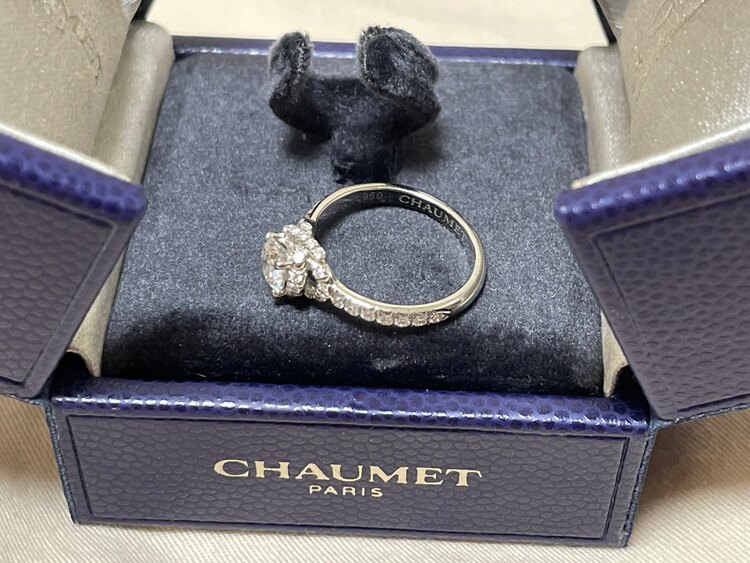 ショーメで、0.5カラット、カラー: F、clarity: VVS1、113万円（宝石）の商品画像 - 査定依頼日：2023年11月23日 - 最高査定価格：320,000円