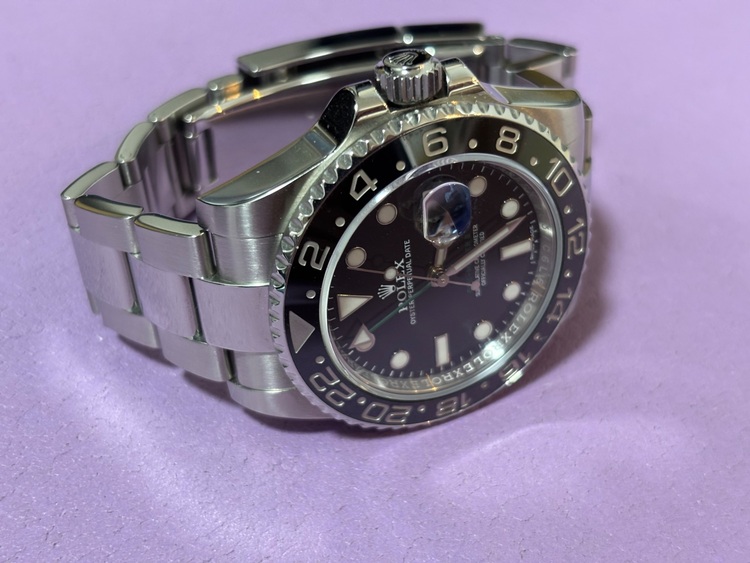 ロレックス GMTマスター 116710lm（高級時計）の商品画像 - 査定依頼日：2025年6月25日 - 最高査定価格：1,750,000円