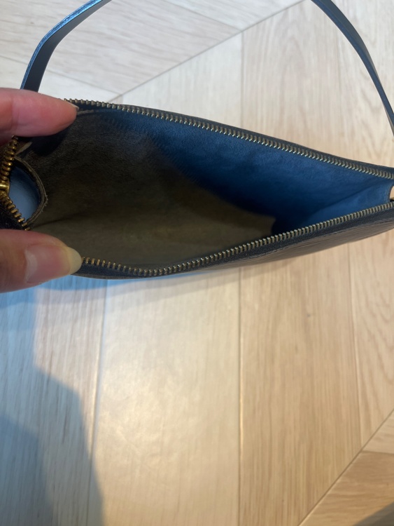 バック（ブランドバッグ）の商品画像 - 査定依頼日：2026年2月15日 - 最高査定価格：55,000円