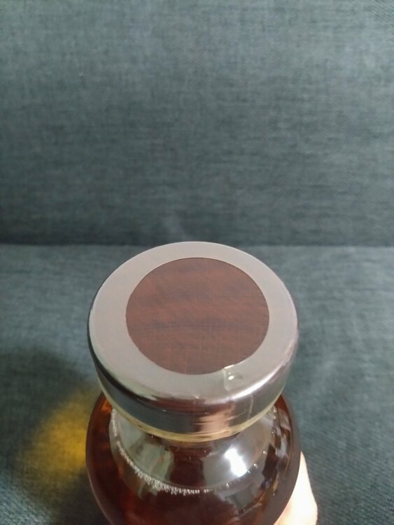 イングリッシュウイスキー サファイア・ジュビリー（お酒）の商品画像 - 査定依頼日：2026年3月6日 - 最高査定価格：16,000円