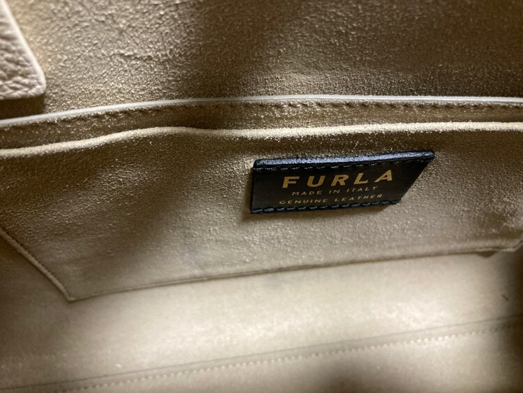 その他 フルラ （ブランドバッグ）の商品画像 - 査定依頼日：2025年3月8日 - 最高査定価格：2,000円