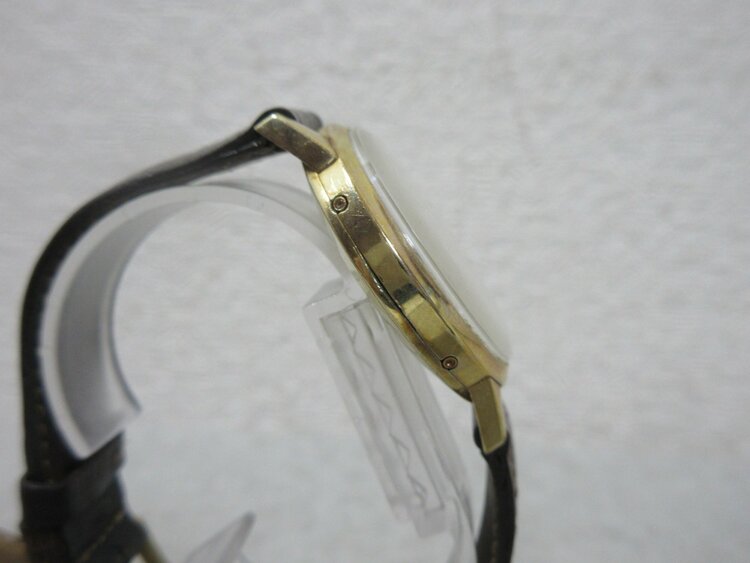 ジャガールクルト 手巻き時計 トリプルカレンダー（高級時計）の商品画像 - 査定依頼日：2026年7月29日 - 最高査定価格：1,000,000円