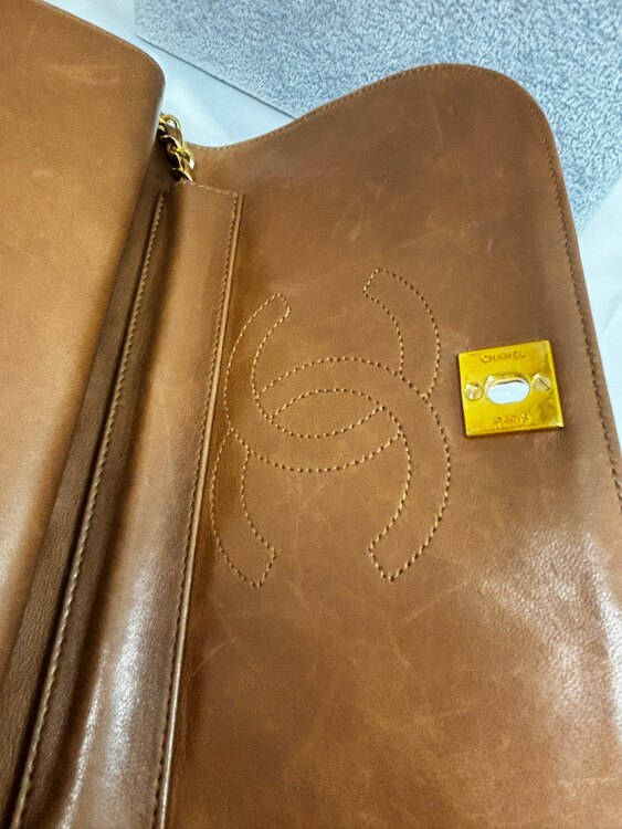 0311403（ブランドバッグ）の商品画像 - 査定依頼日：2025年3月28日 - 最高査定価格：150,000円