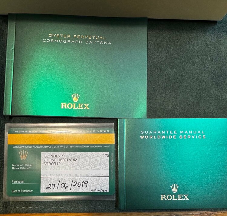 ロレックス デイトナ 116500L（高級時計）の商品画像 - 査定依頼日：2025年12月20日 - 最高査定価格：3,900,000円