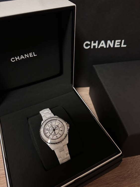 シャネル J12 （高級時計）の商品画像 - 査定依頼日：2025年8月7日 - 最高査定価格：800,000円