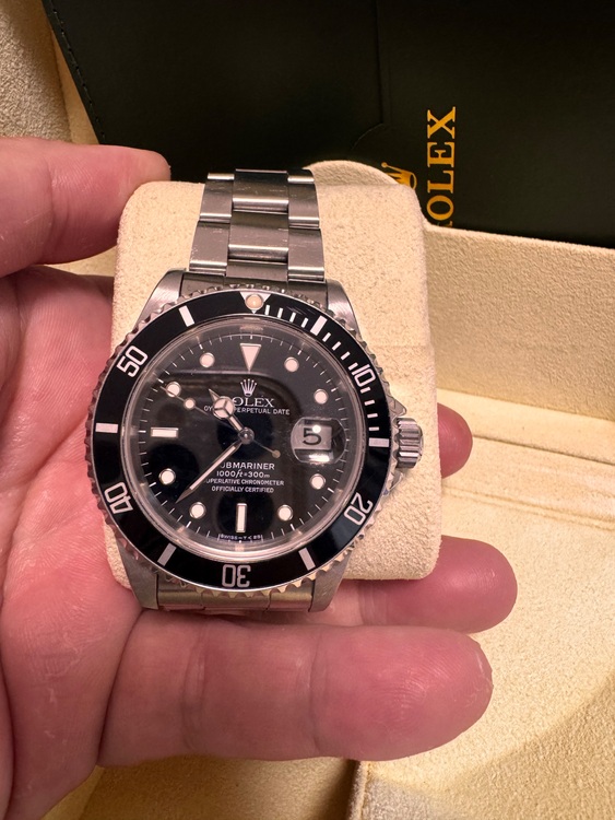 ロレックス サブマリーナー 1661（高級時計）の商品画像 - 査定依頼日：2025年11月27日 - 最高査定価格：1,400,000円