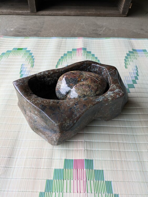 鑑賞石（美術品・骨董品）の商品画像 - 査定依頼日：2026年3月23日 - 最高査定価格：10円