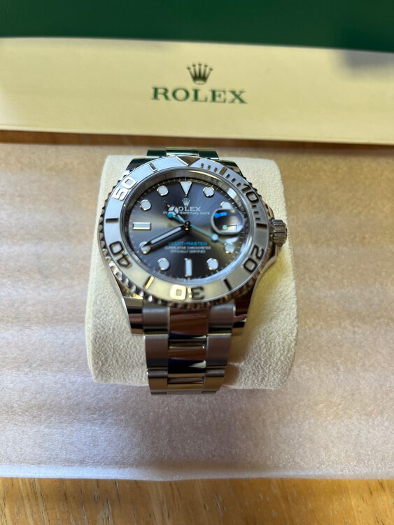 ロレックス ヨットマスター 12662（高級時計）の商品画像 - 査定依頼日：2025年5月2日 - 最高査定価格：1,760,000円