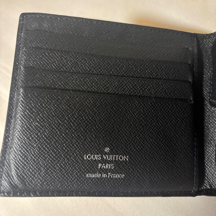ルイヴィトン タイガ（ブランドバッグ）の商品画像 - 査定依頼日：2026年8月13日 - 最高査定価格：15,000円